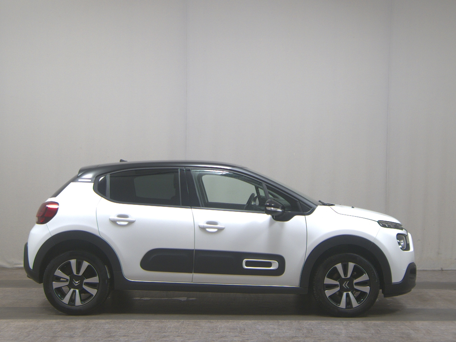 Citroën C3 1.2 PureTech Shine Shz PDC LED DAB