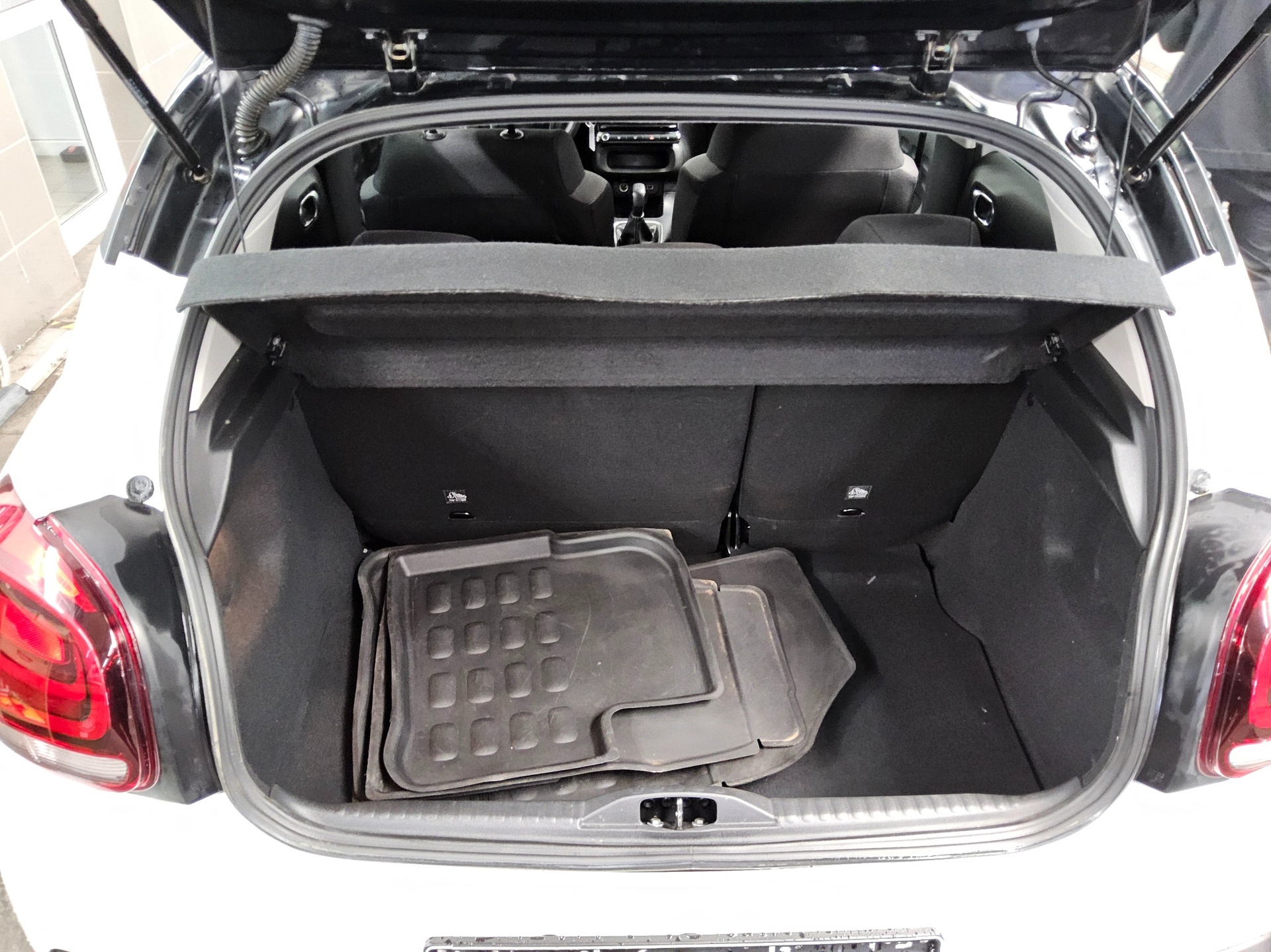 Citroën C3 1.2 PureTech Shine Shz PDC LED DAB 11