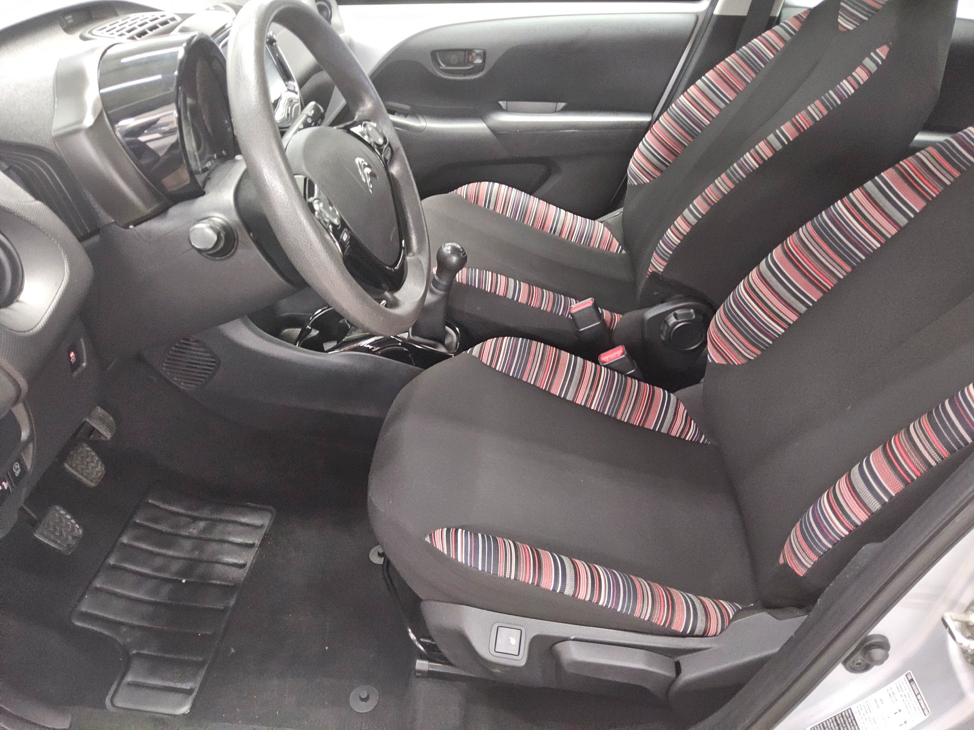 Citroën C1 1.0 BT Rückfahrkamera 8