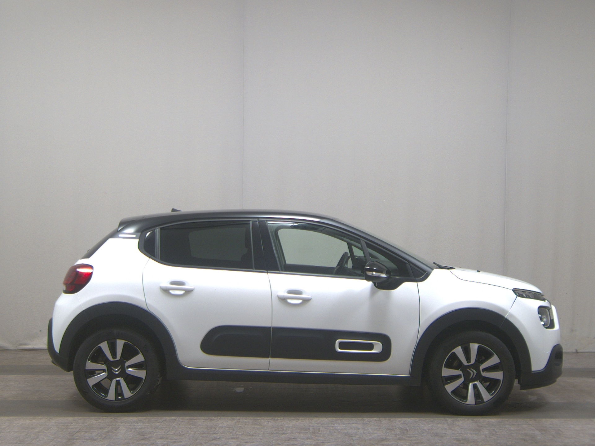 Citroën C3 1.2 PureTech Shine LED BT PDC SHZ