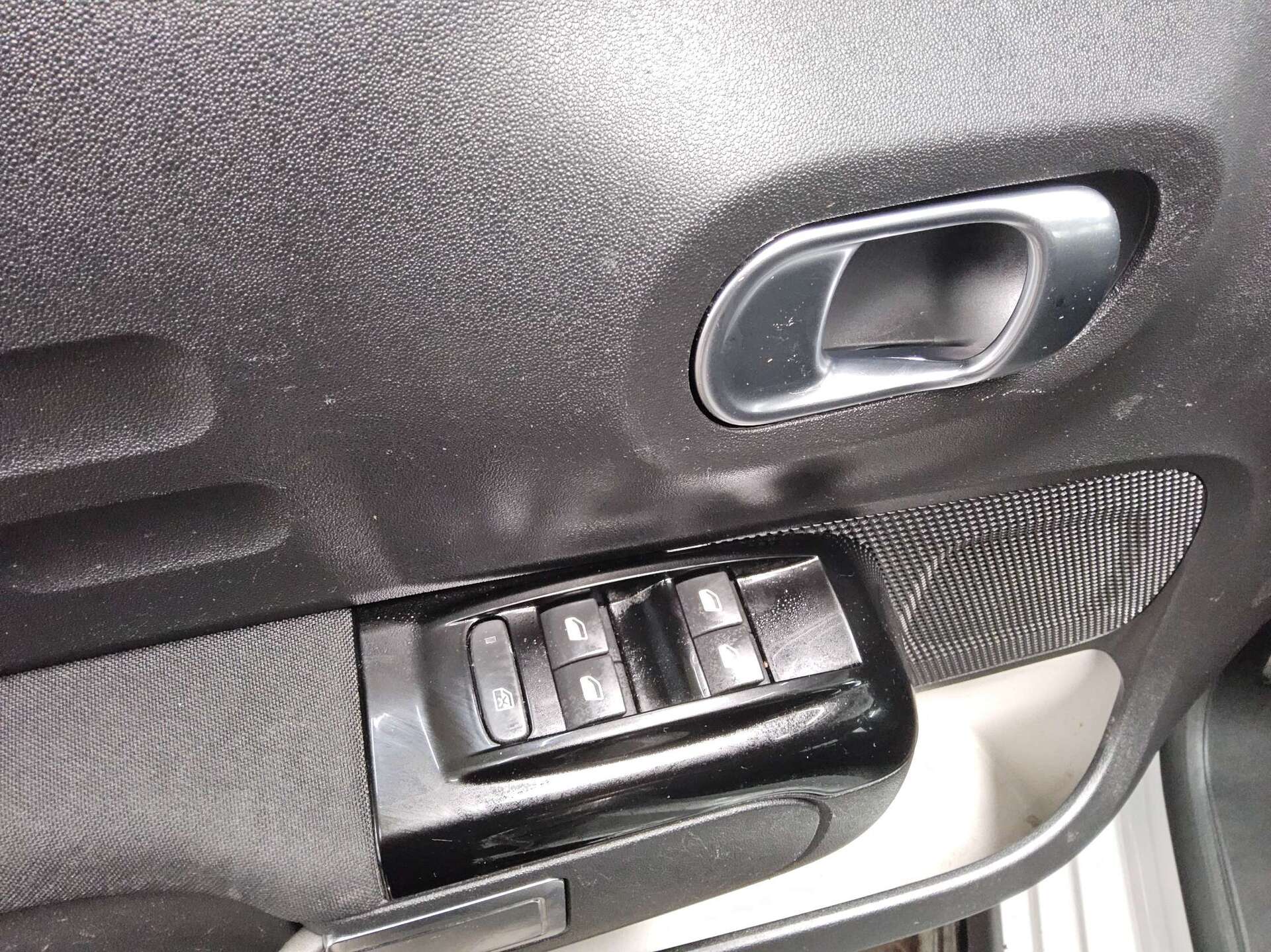 Citroën C3 1.2 PureTech Shine LED BT PDC SHZ 9