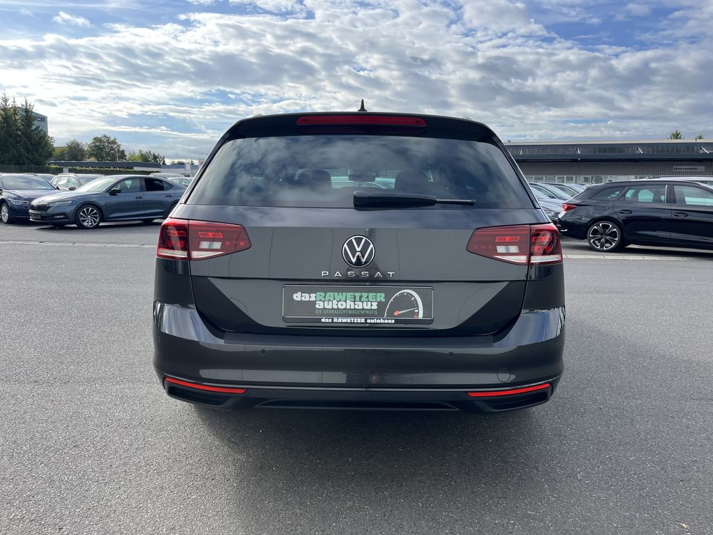 Volkswagen Passat Variant 2.0 TDI DSG Business 12