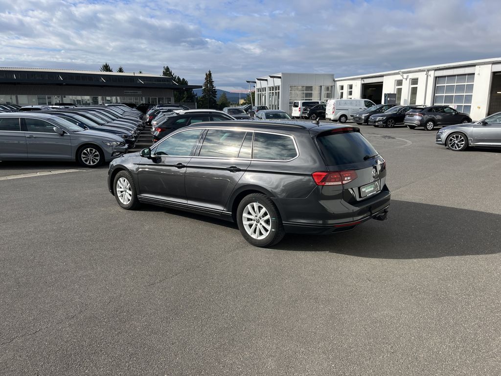 Volkswagen Passat Variant 2.0 TDI DSG Business 11