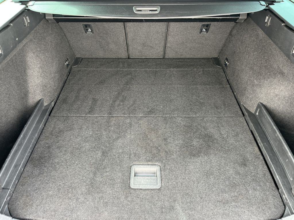 Volkswagen Passat Variant 2.0 TDI DSG Business 13