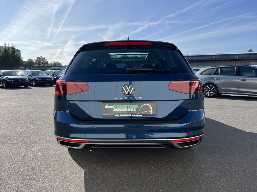 Volkswagen Passat Variant 2.0 TDI DSG Elegance 8