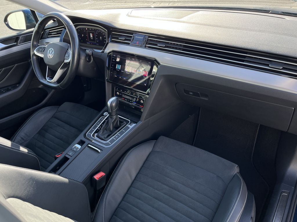 Volkswagen Passat Variant 2.0 TDI DSG Elegance 13