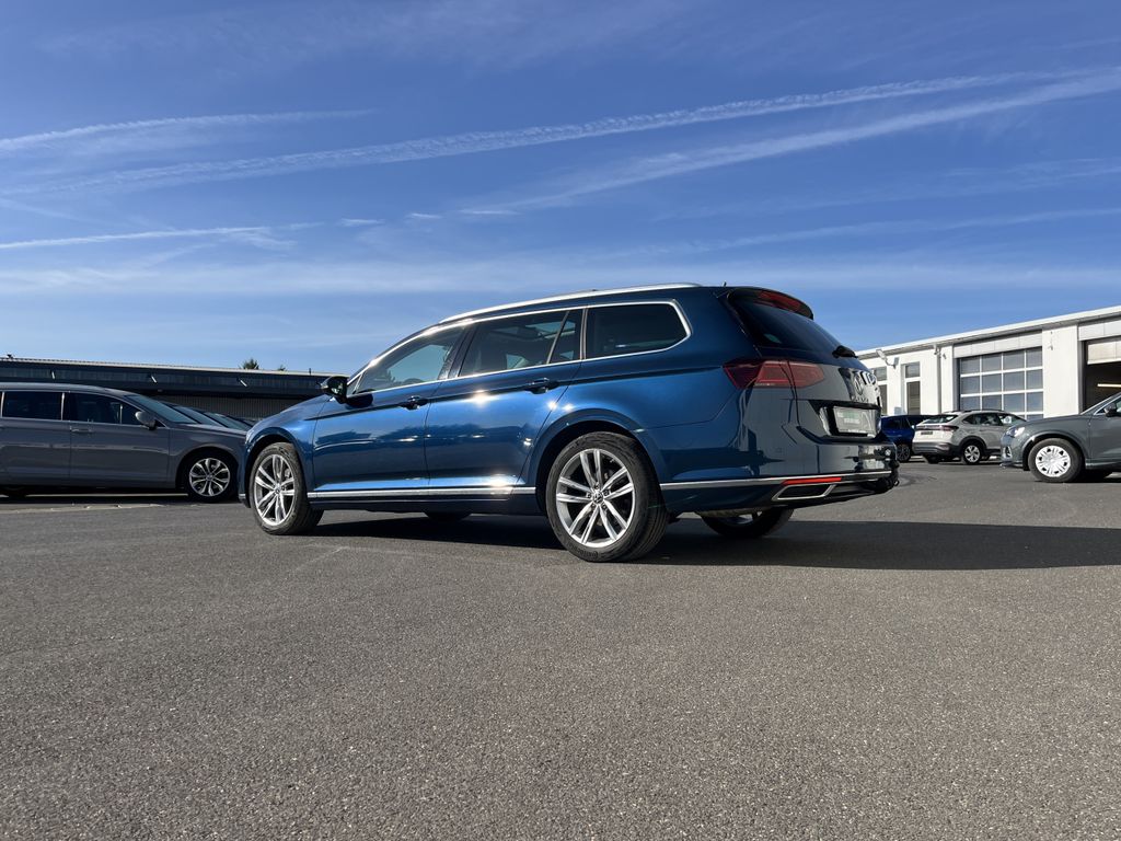 Volkswagen Passat Variant 2.0 TDI DSG Elegance 9