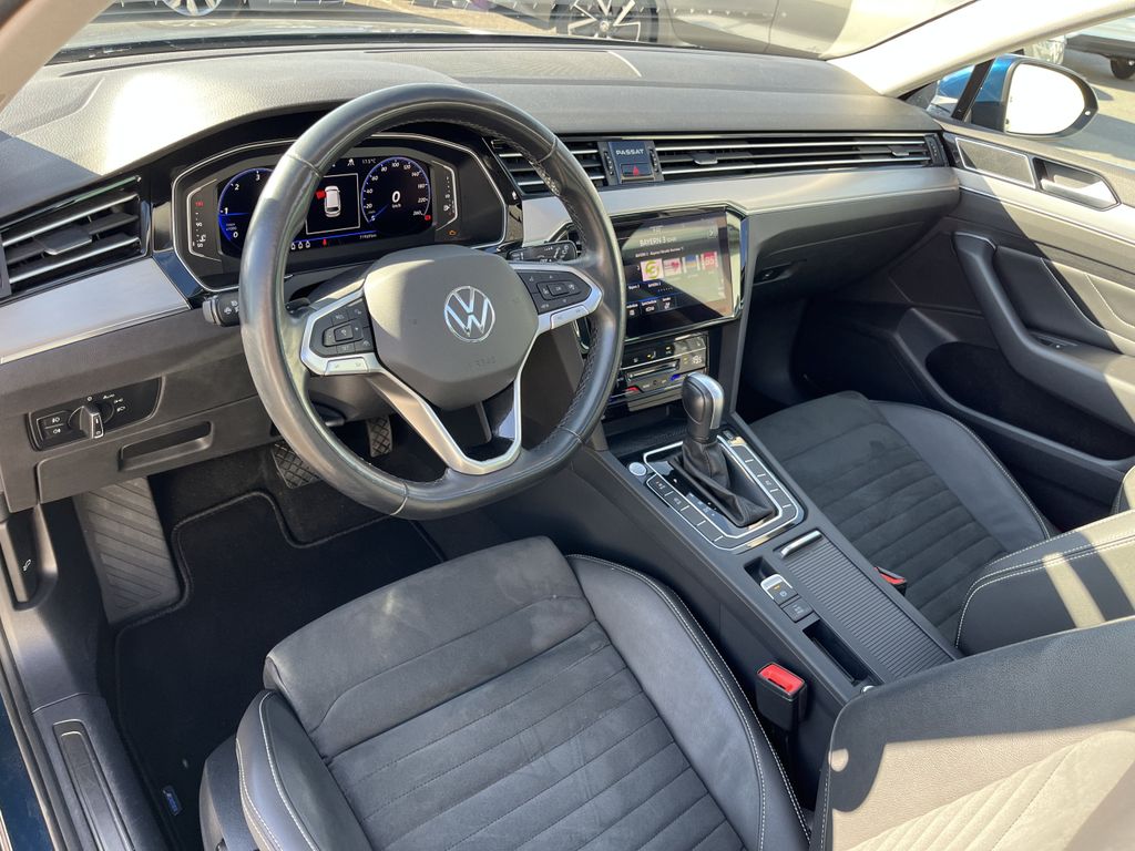 Volkswagen Passat Variant 2.0 TDI DSG Elegance 11