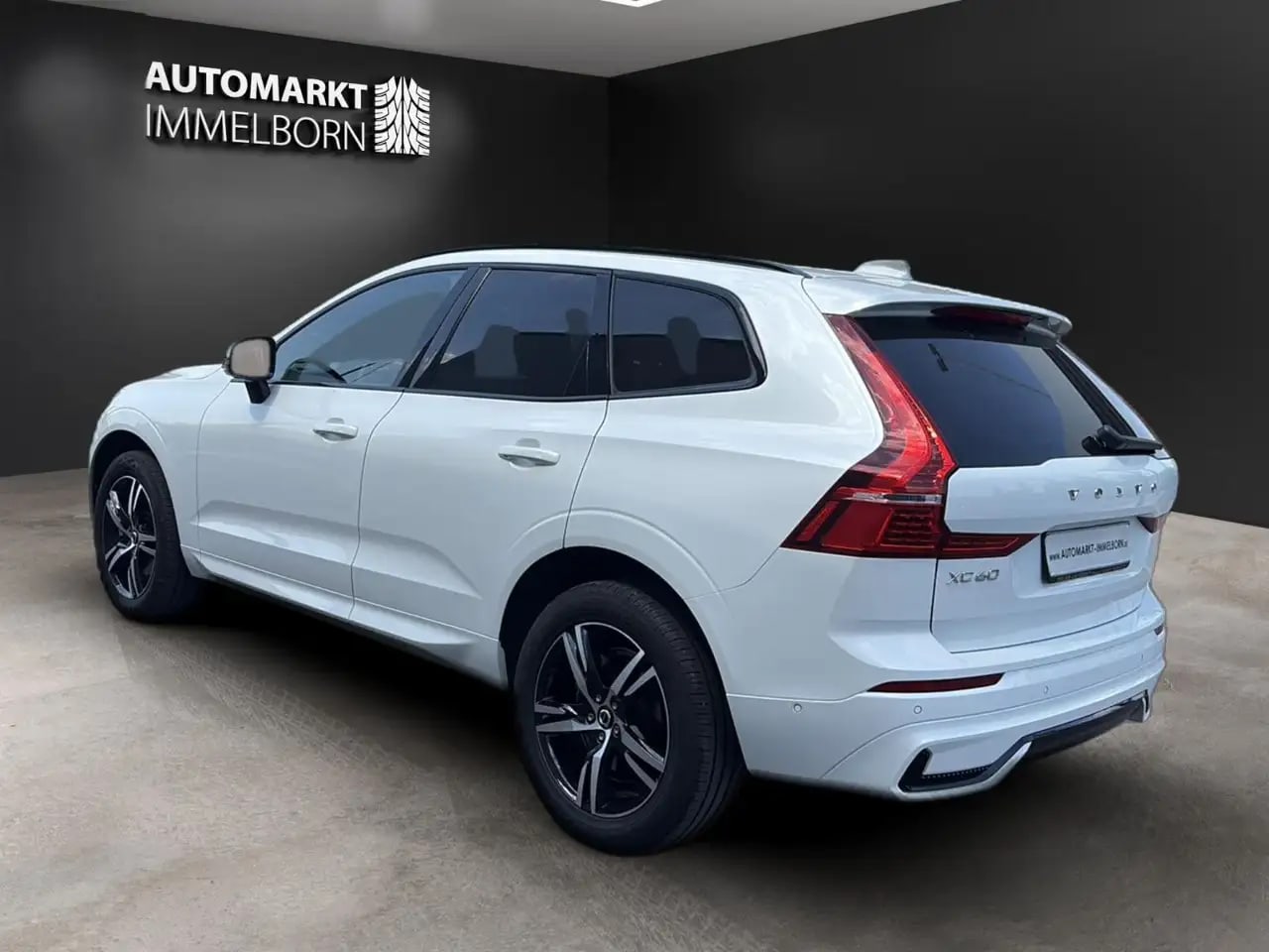 Volvo XC60 R Design AWD 360*AHK*H&K*LED*VollLeder*Pano 5