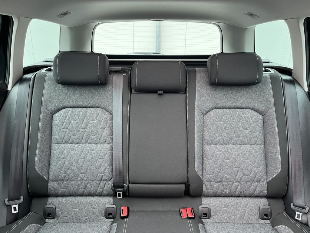 Volkswagen Passat Variant 2.0 TDI DSG Business 18