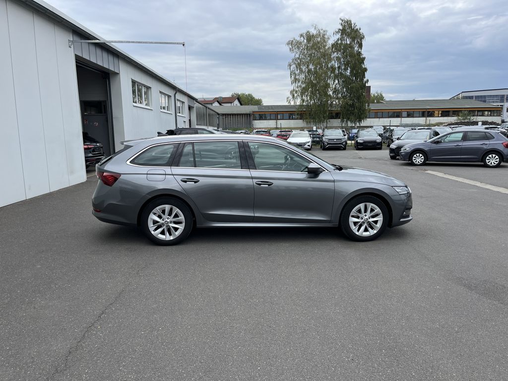 Skoda Octavia Combi 2.0 TDI Style 6