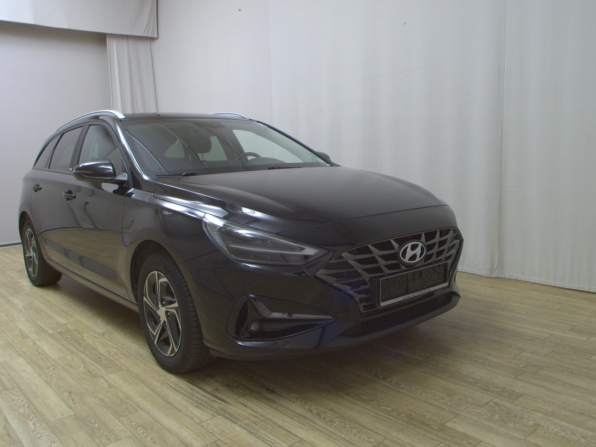 Hyundai i30 1.6 CRDI Navi LED PDC 3