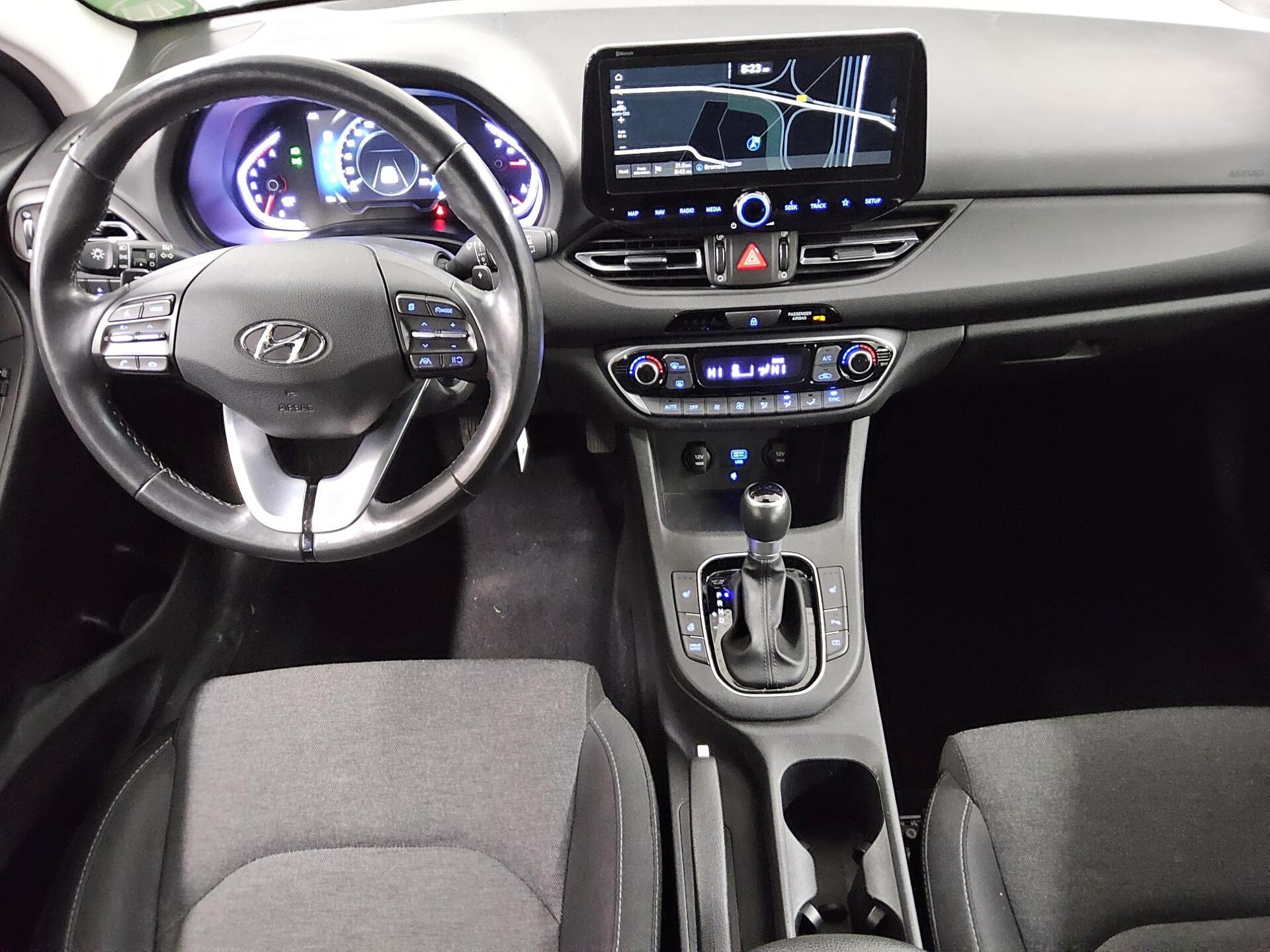Hyundai i30 1.6 CRDI Navi LED PDC 5