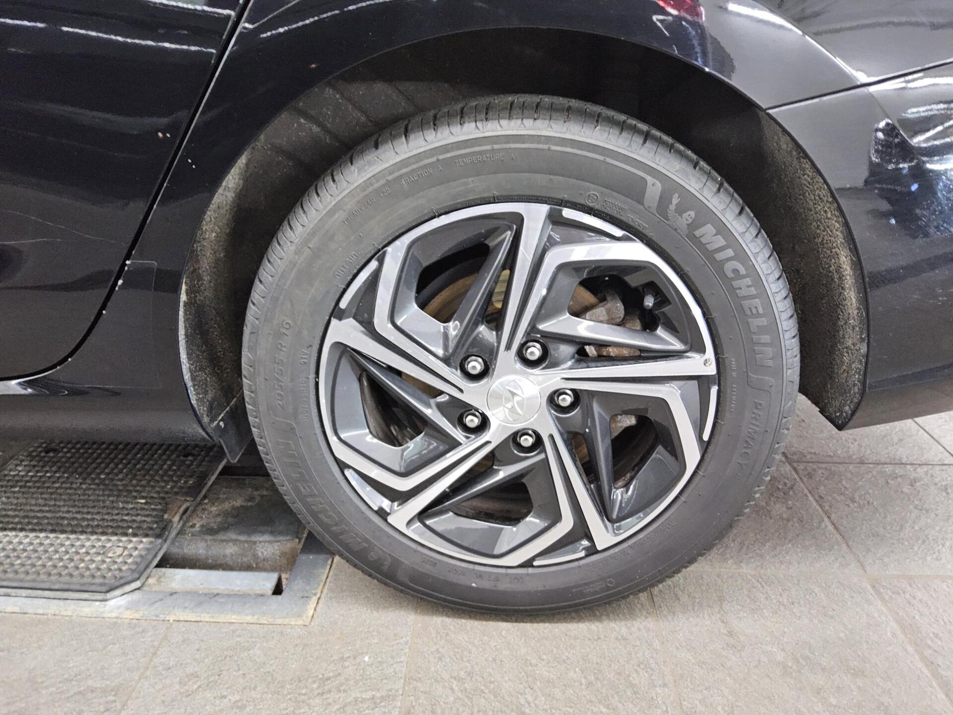 Hyundai i30 1.6 CRDI Navi LED PDC 10