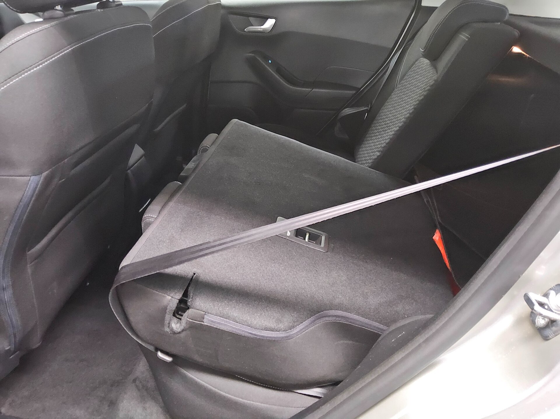 Ford Fiesta 1.0 EB Titanium Navi LED RfK PDC Tempomat 12