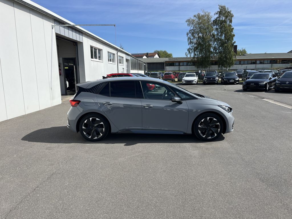 Cupra Born 5