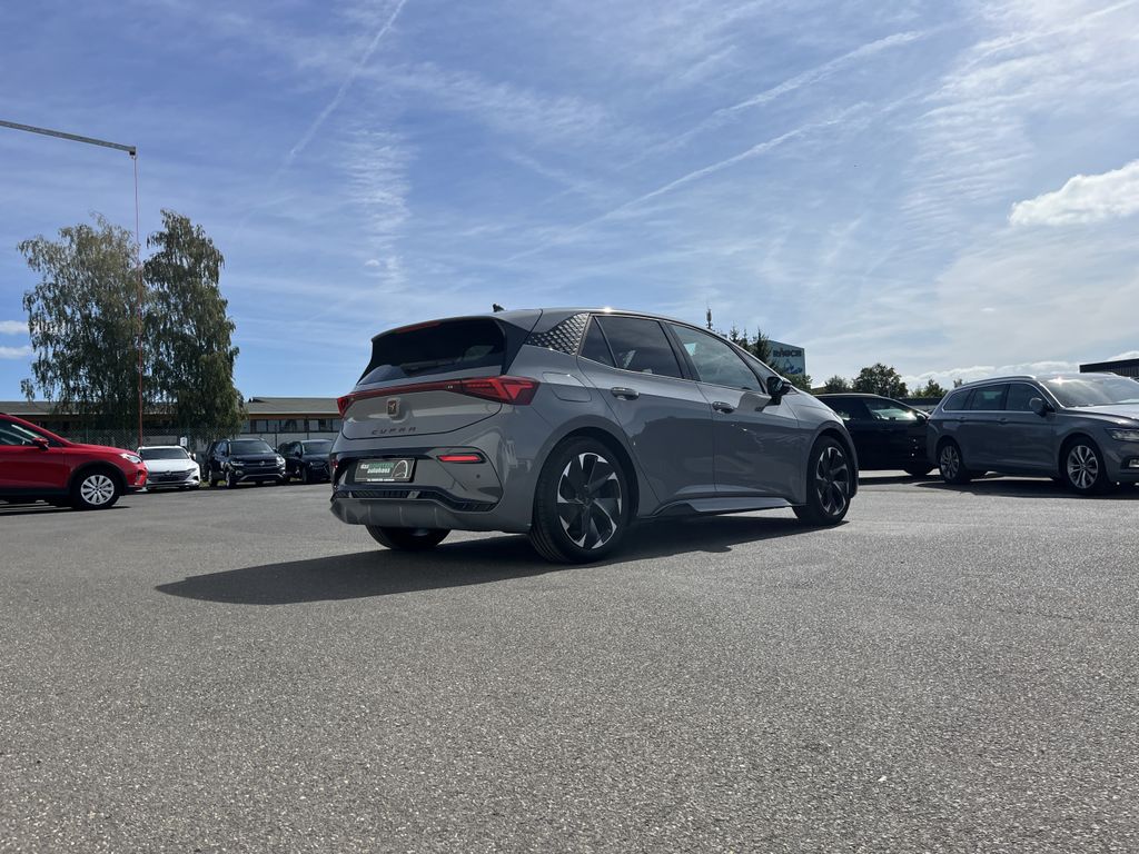 Cupra Born 6