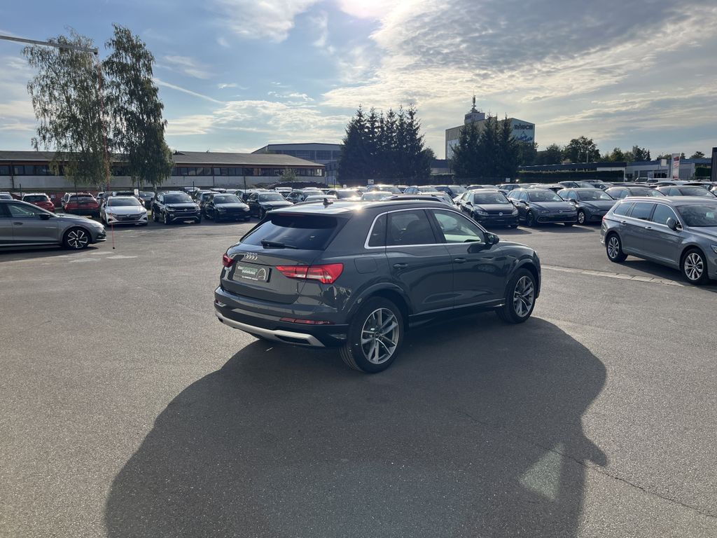 Audi Q3 35 2.0 TDI S tronic advanced 8