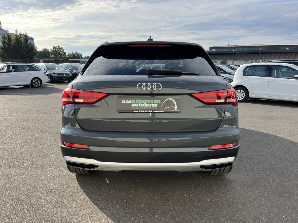 Audi Q3 35 2.0 TDI S tronic advanced 9