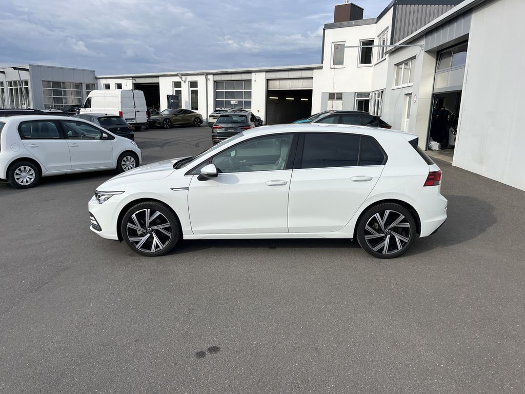 Volkswagen Golf 1.5 TSI DSG Style 3