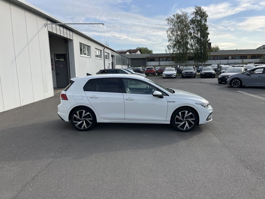 Volkswagen Golf 1.5 TSI DSG Style 6