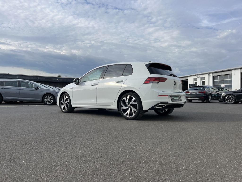 Volkswagen Golf 1.5 TSI DSG Style 10