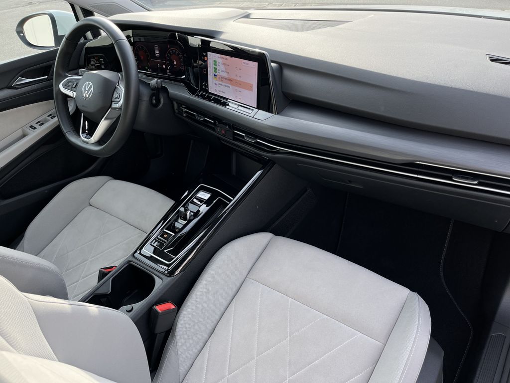 Volkswagen Golf 1.5 TSI DSG Style 14