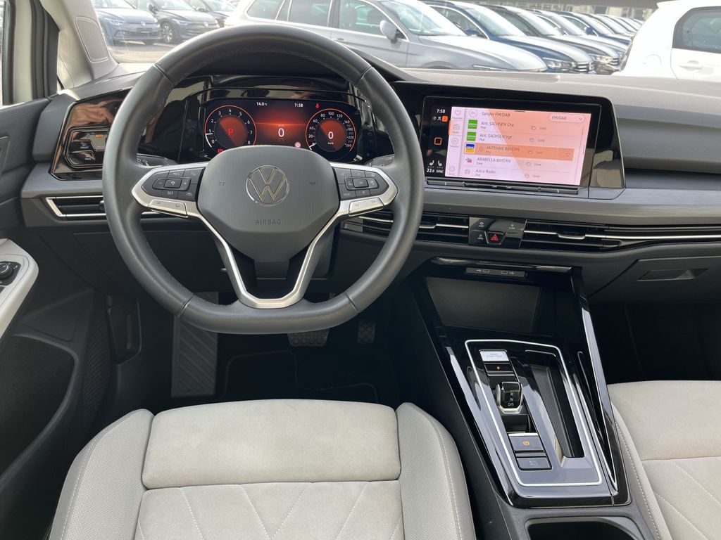 Volkswagen Golf 1.5 TSI DSG Style 16