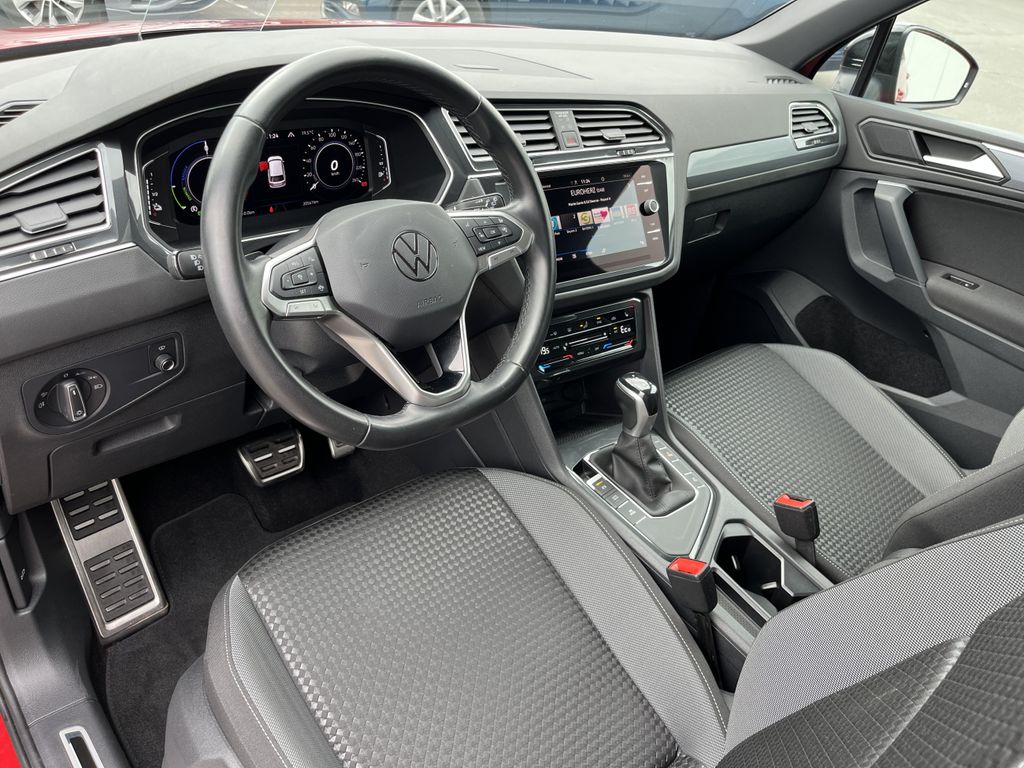 Volkswagen Tiguan 1.4 TSI e-Hybrid ACTIVE 11