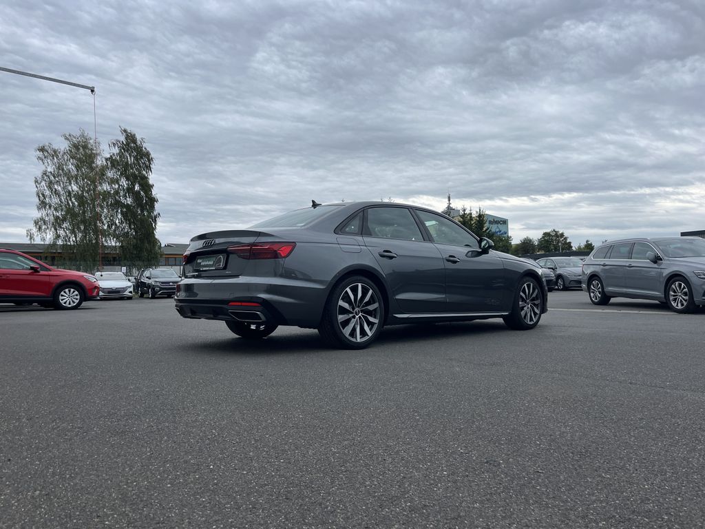 Audi A4 40 2.0 TDI quattro S tronic S line 7