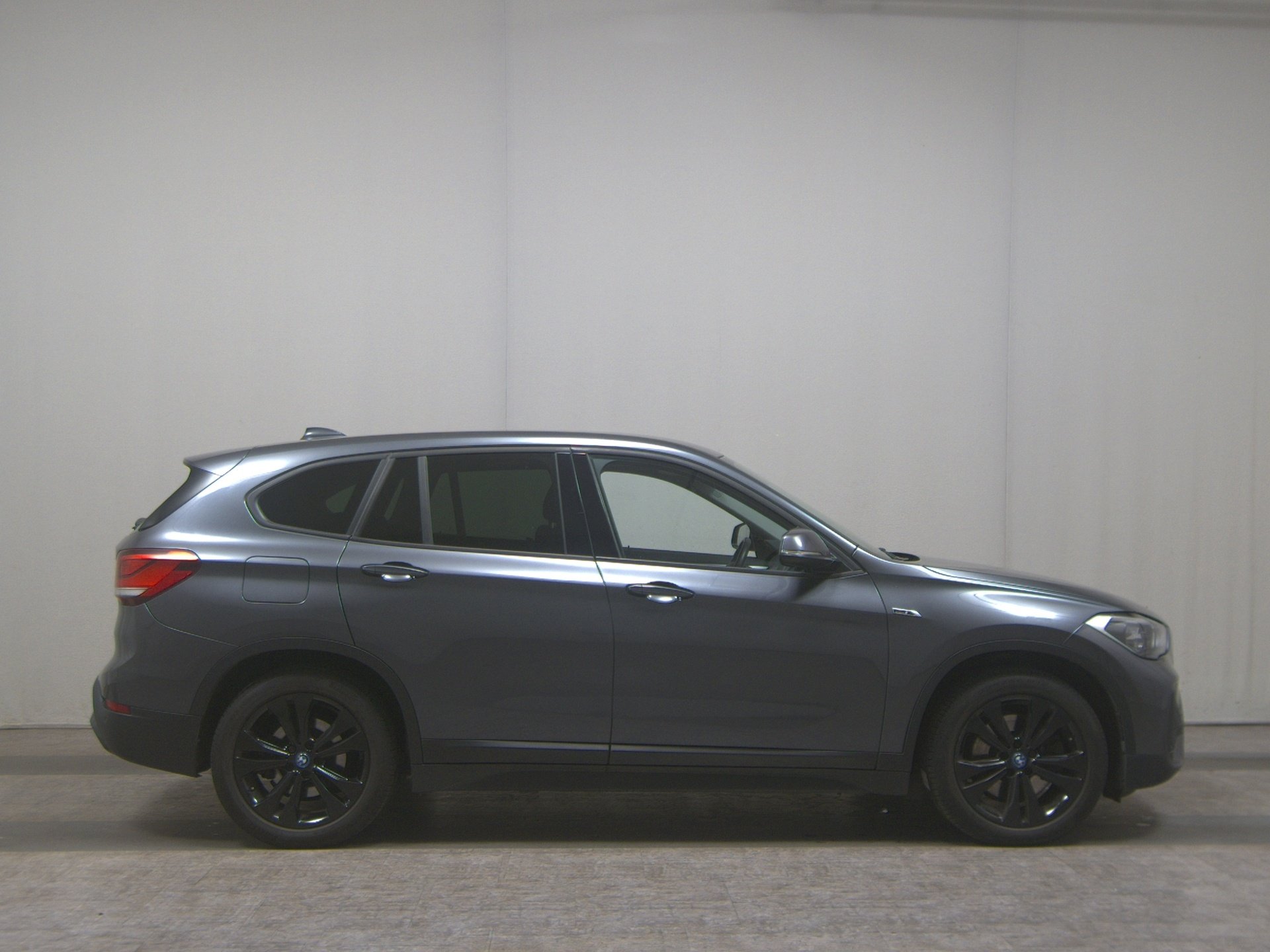 BMW X1 xDrive25e Advantage Navi LED+ RFK AHK