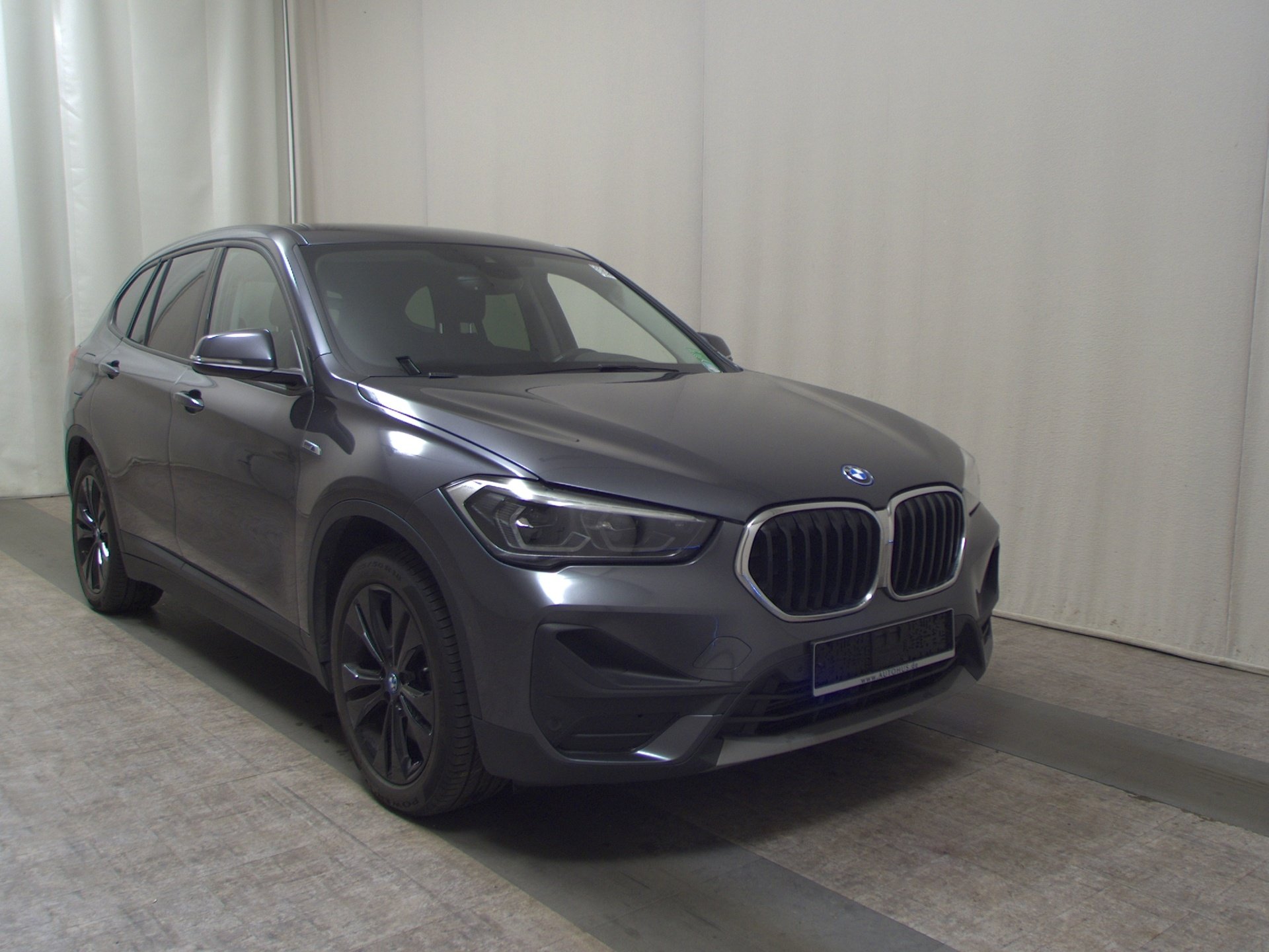 BMW X1 xDrive25e Advantage Navi LED+ RFK AHK 3