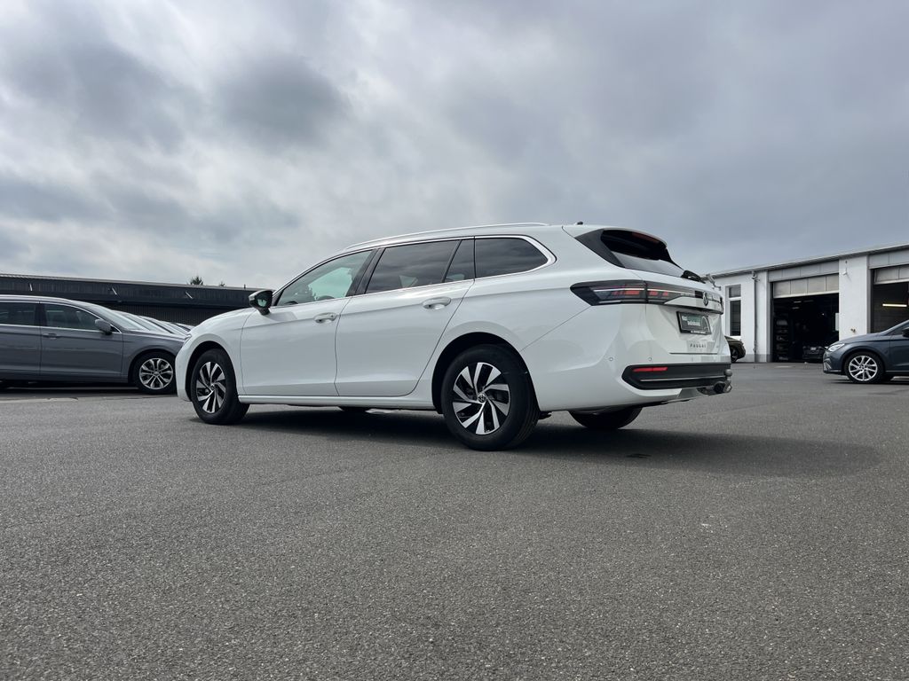 Volkswagen Passat Variant 1.5 TSI DSG Business 10