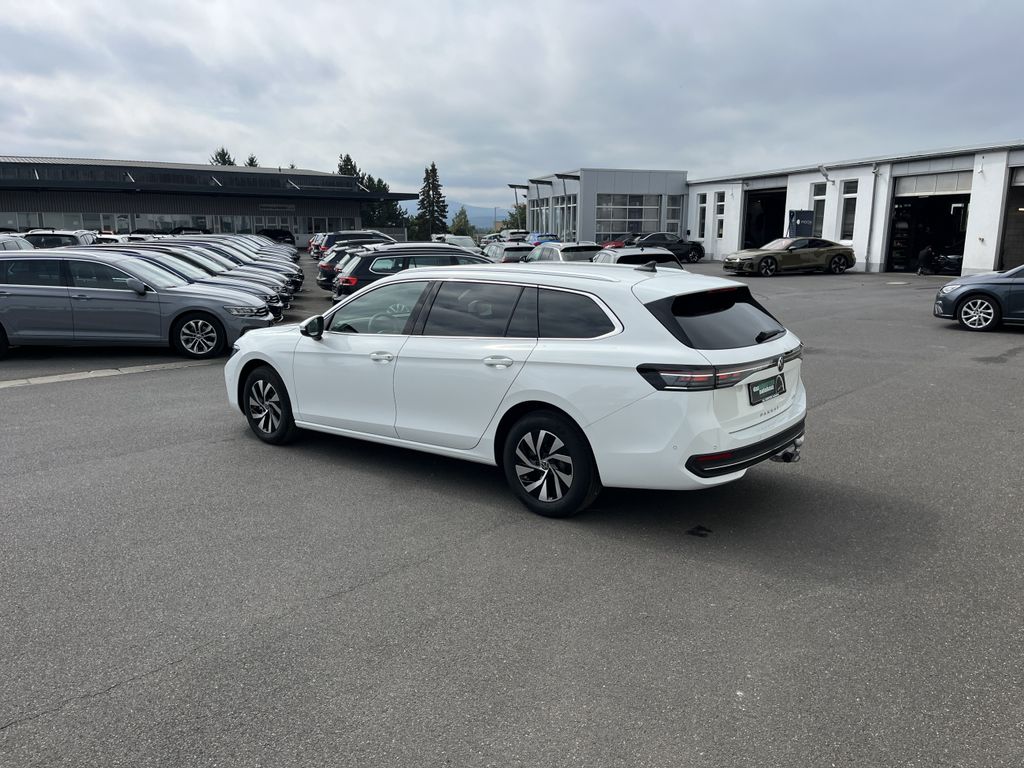 Volkswagen Passat Variant 1.5 TSI DSG Business 11