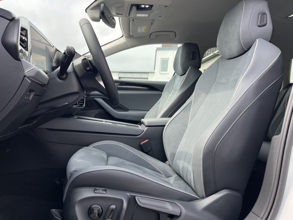 Volkswagen Passat Variant 1.5 TSI DSG Business 13