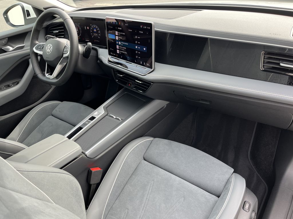 Volkswagen Passat Variant 1.5 TSI DSG Business 14