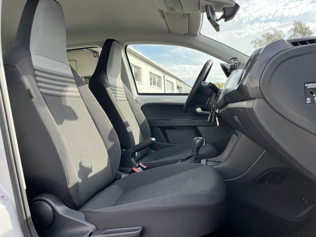 Volkswagen up! e-up! Move 16
