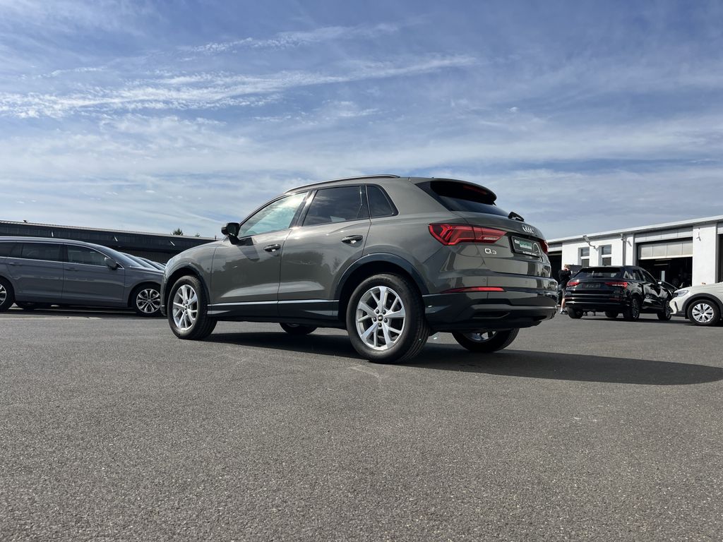 Audi Q3 35 1.5 TFSI advanced 9