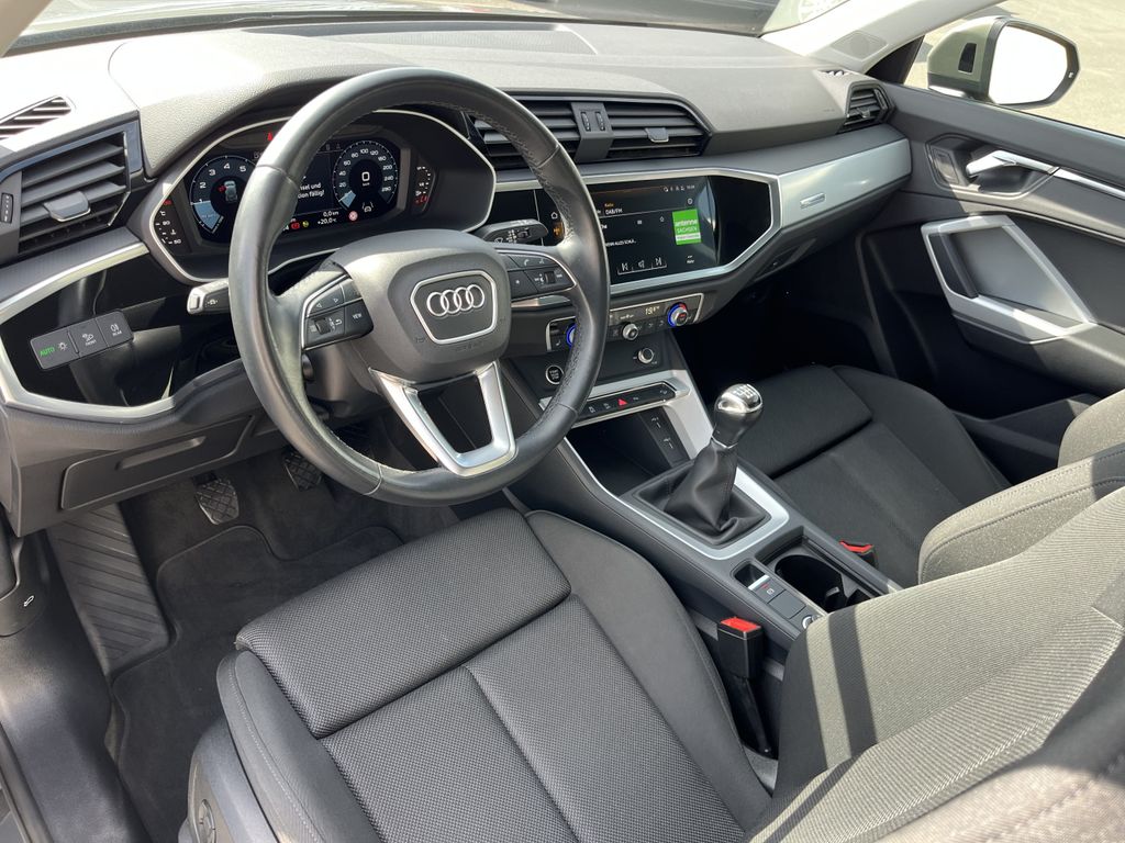 Audi Q3 35 1.5 TFSI advanced 11
