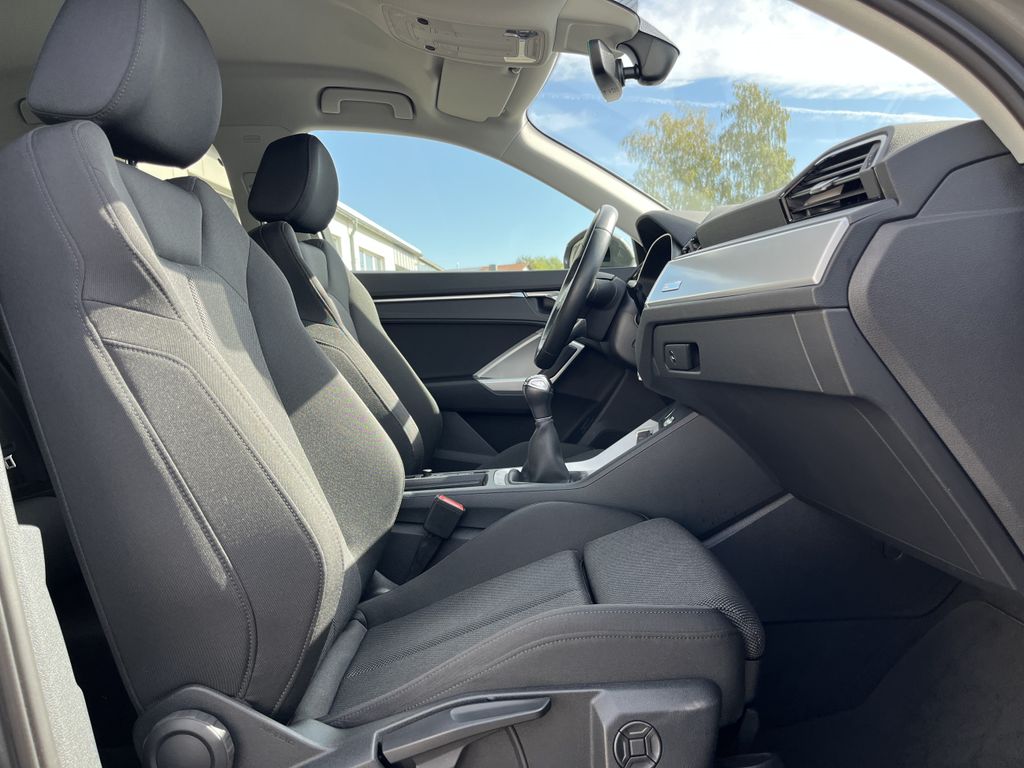 Audi Q3 35 1.5 TFSI advanced 14