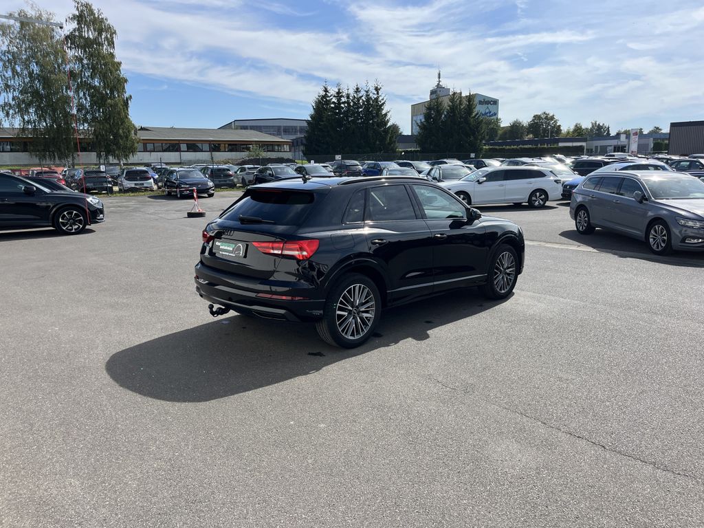Audi Q3 35 2.0 TDI S tronic advanced 7