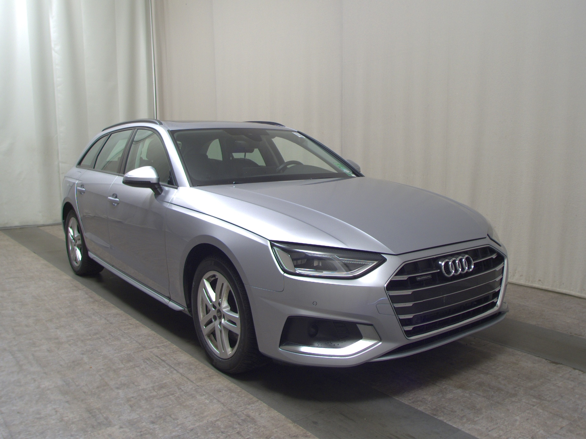 Audi A4 Avant 40 TDI advanced Navi LED Shz Pano Leder RFK 3