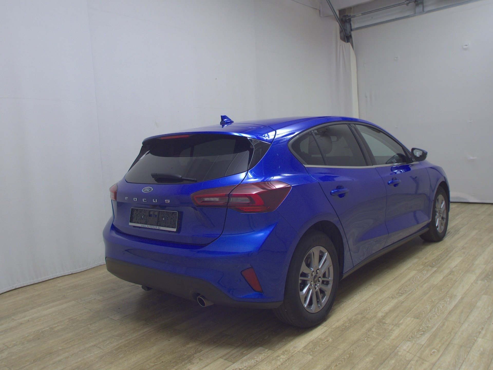 Ford Focus Turnier 1.0 EB Titanium Navi Matrix-LED Shz AHK PDC 4