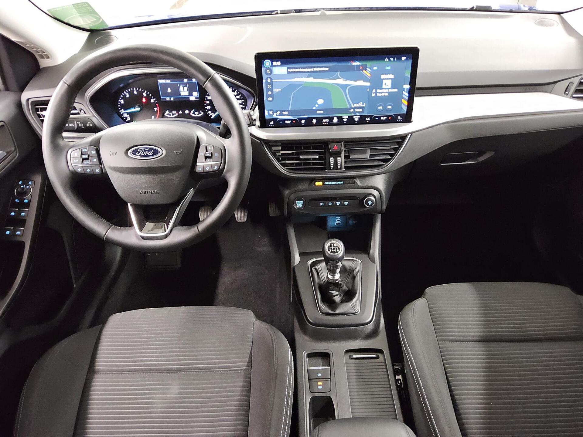 Ford Focus Turnier 1.0 EB Titanium Navi Matrix-LED Shz AHK PDC 5