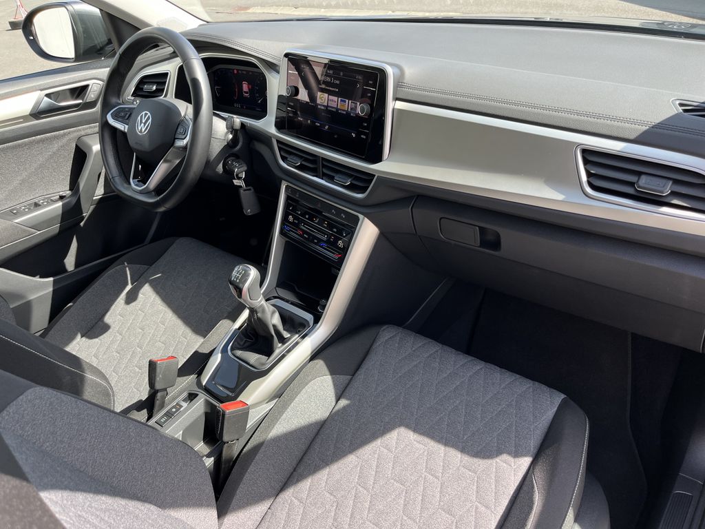 Volkswagen T-Roc 1.0 TSI MOVE 12