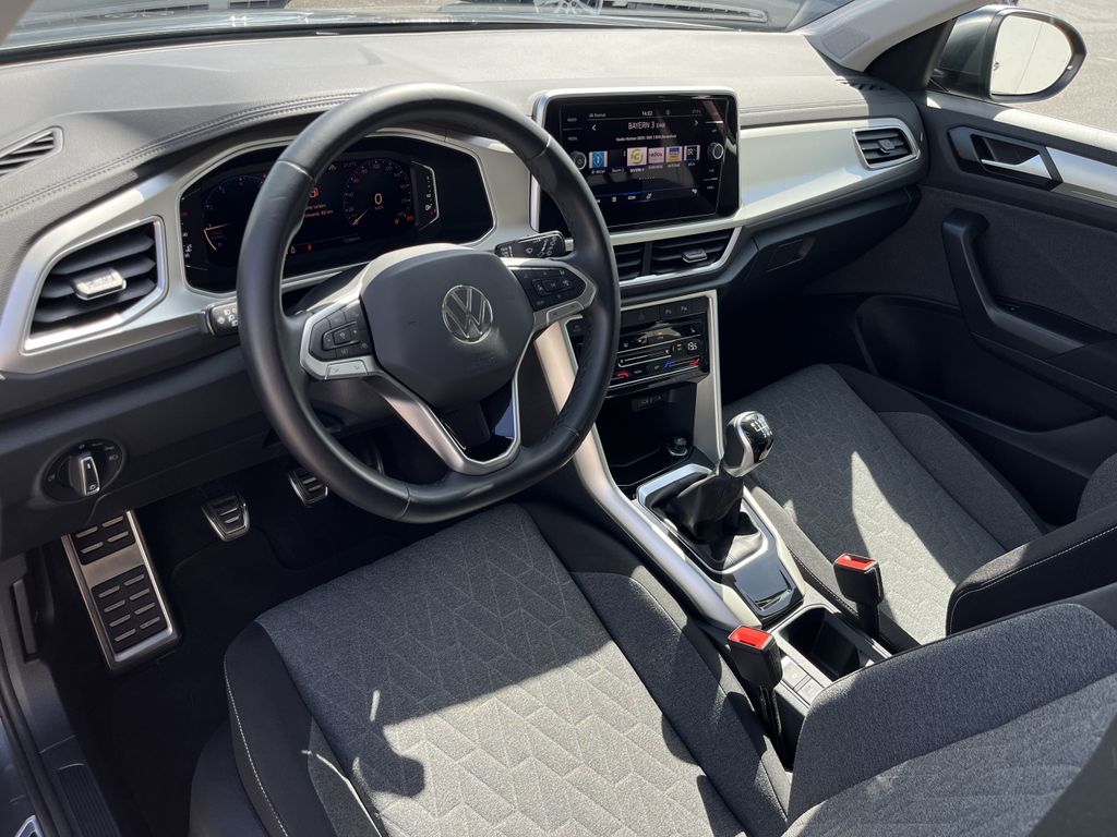 Volkswagen T-Roc 1.0 TSI MOVE 10