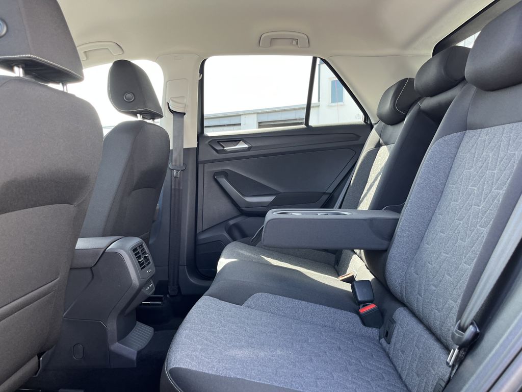 Volkswagen T-Roc 1.0 TSI MOVE 15