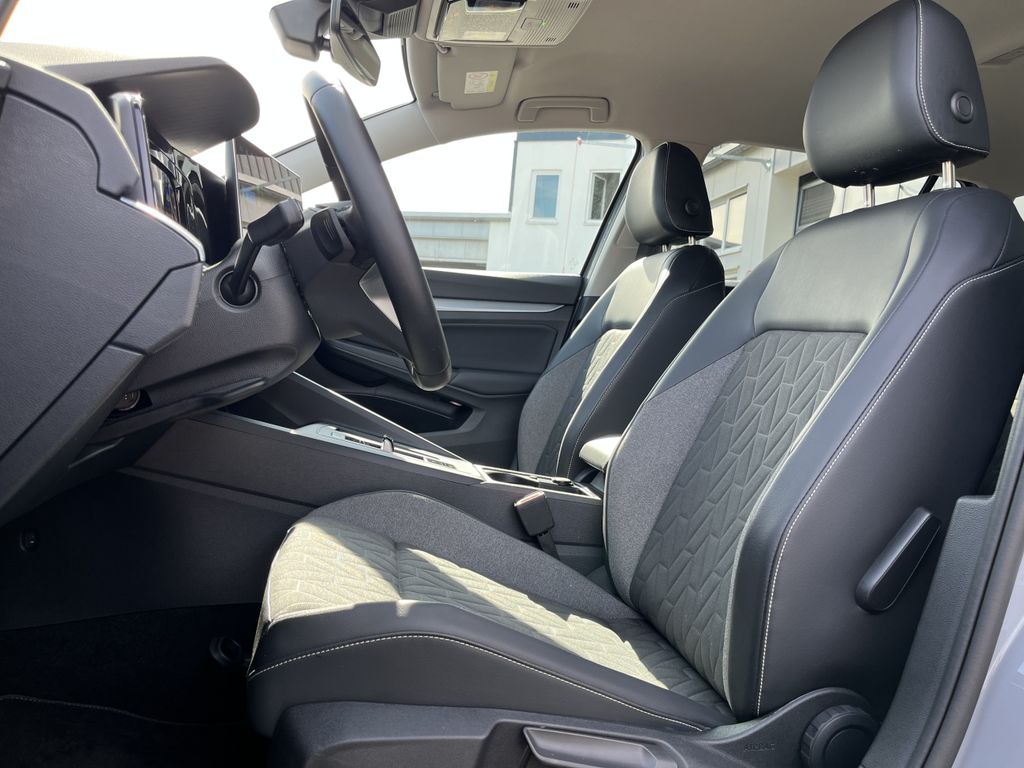 Volkswagen Golf Variant 1.5 TSI DSG Life GOAL 13