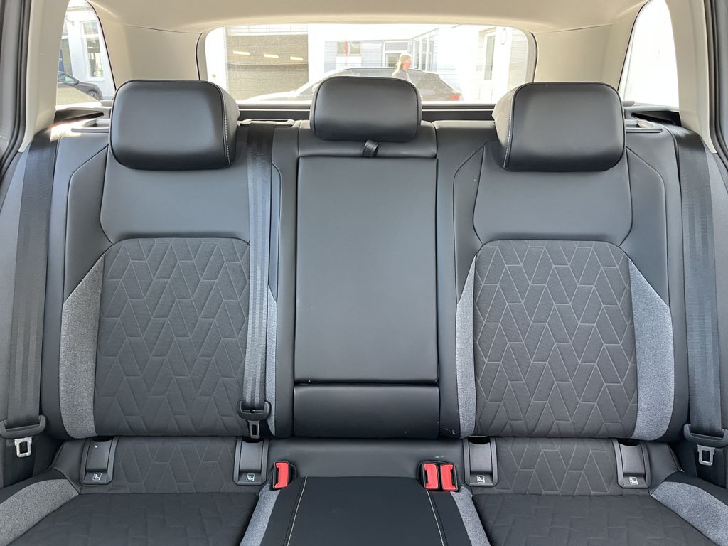 Volkswagen Golf Variant 1.5 TSI DSG Life GOAL 18