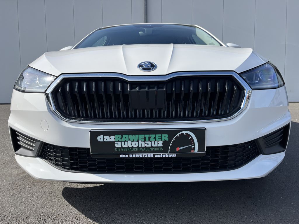 Skoda Fabia 1.0 TSI Tour 4